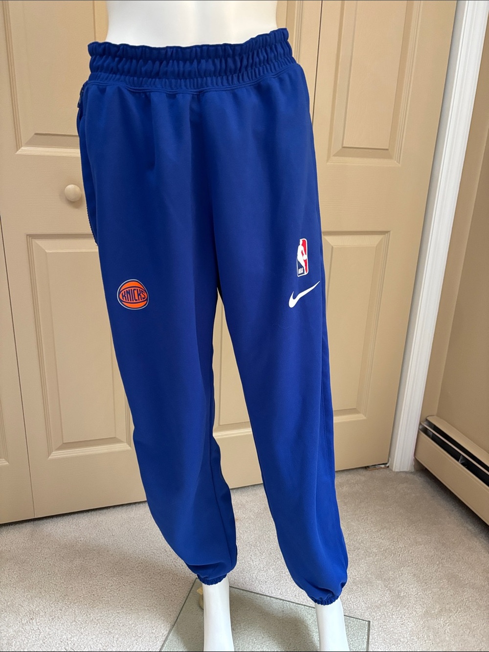 NY KNICKS Men’s NBA Nike sweatpants
